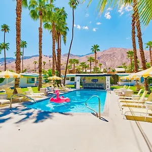 **** Hotel A Place In The Sun: Adults-only Midcentury Boutique With Heated Pool United States